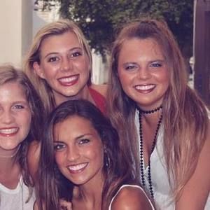 Meet your Posher, Emily